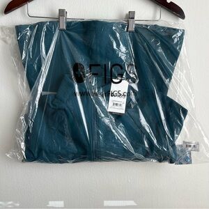 Caribbean blue Figs Contour knit scrub jacket